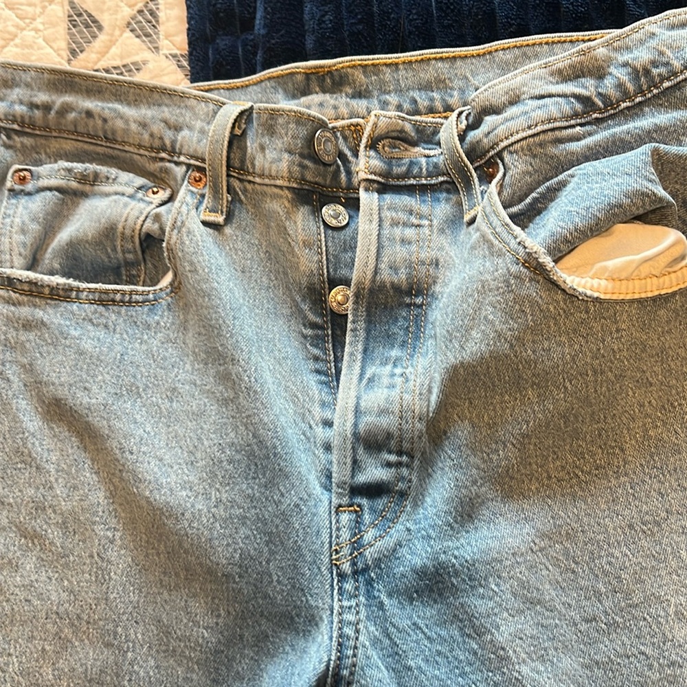 Levi's Women's 501 Skinny Jeans, size 30 waist (10)